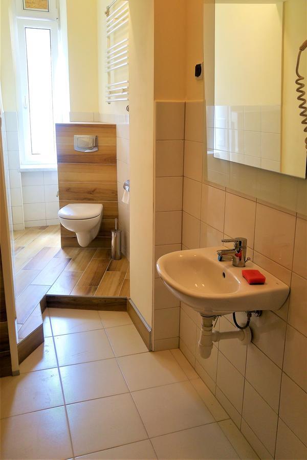 Hostel Kwadrans Gliwice Extérieur photo