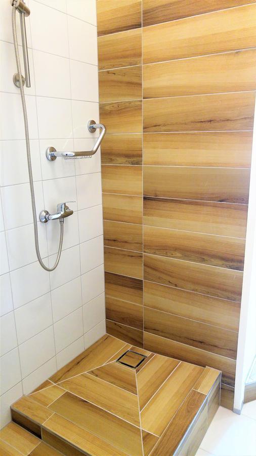 Hostel Kwadrans Gliwice Extérieur photo